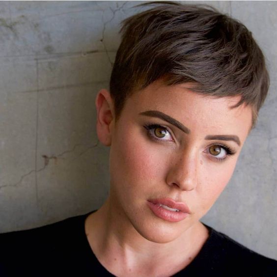 Cute and Stylish Pixie Haircuts 2023 for Fine Hair 11