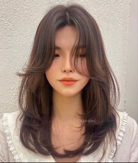 Best korean medium haircut 2023 For Asian Women 2