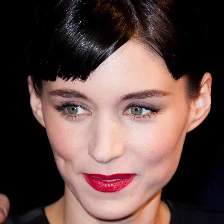 Ways to Try Baby Bangs That Are Actually Wearable