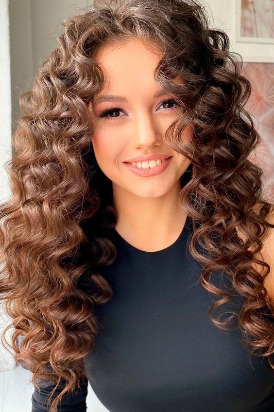 Top Length Curly Hairstyles 2023 For Women 5